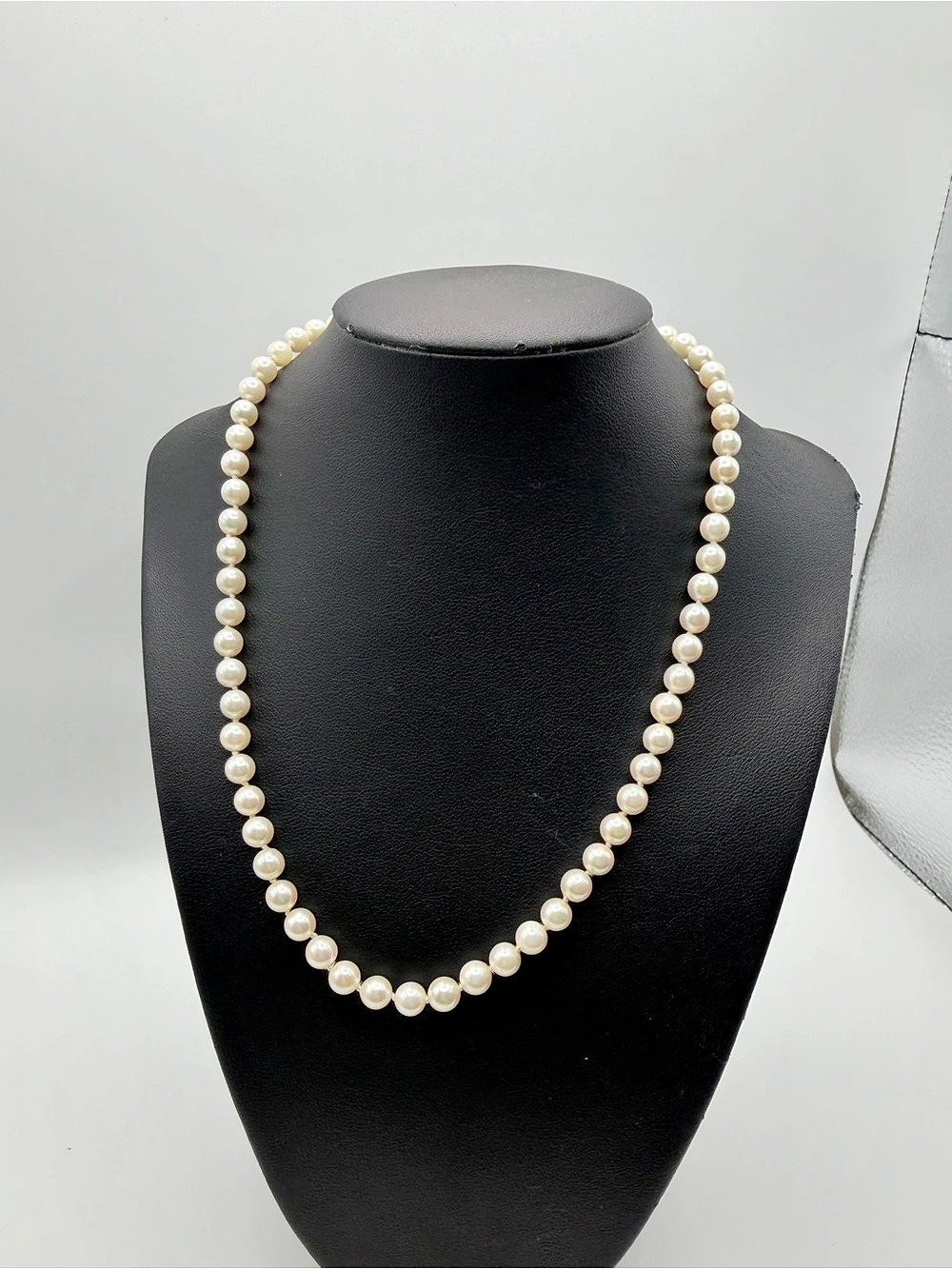 Vintage 14k yellow gold and fresh water pearl choker necklace